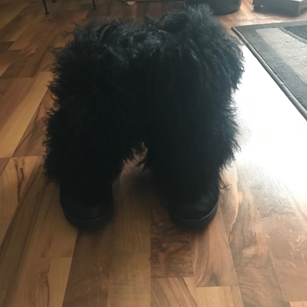 Bear paw fuzzy boots